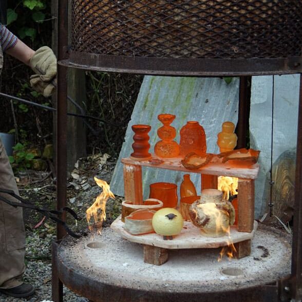 Raku-PullingRedHotPeices